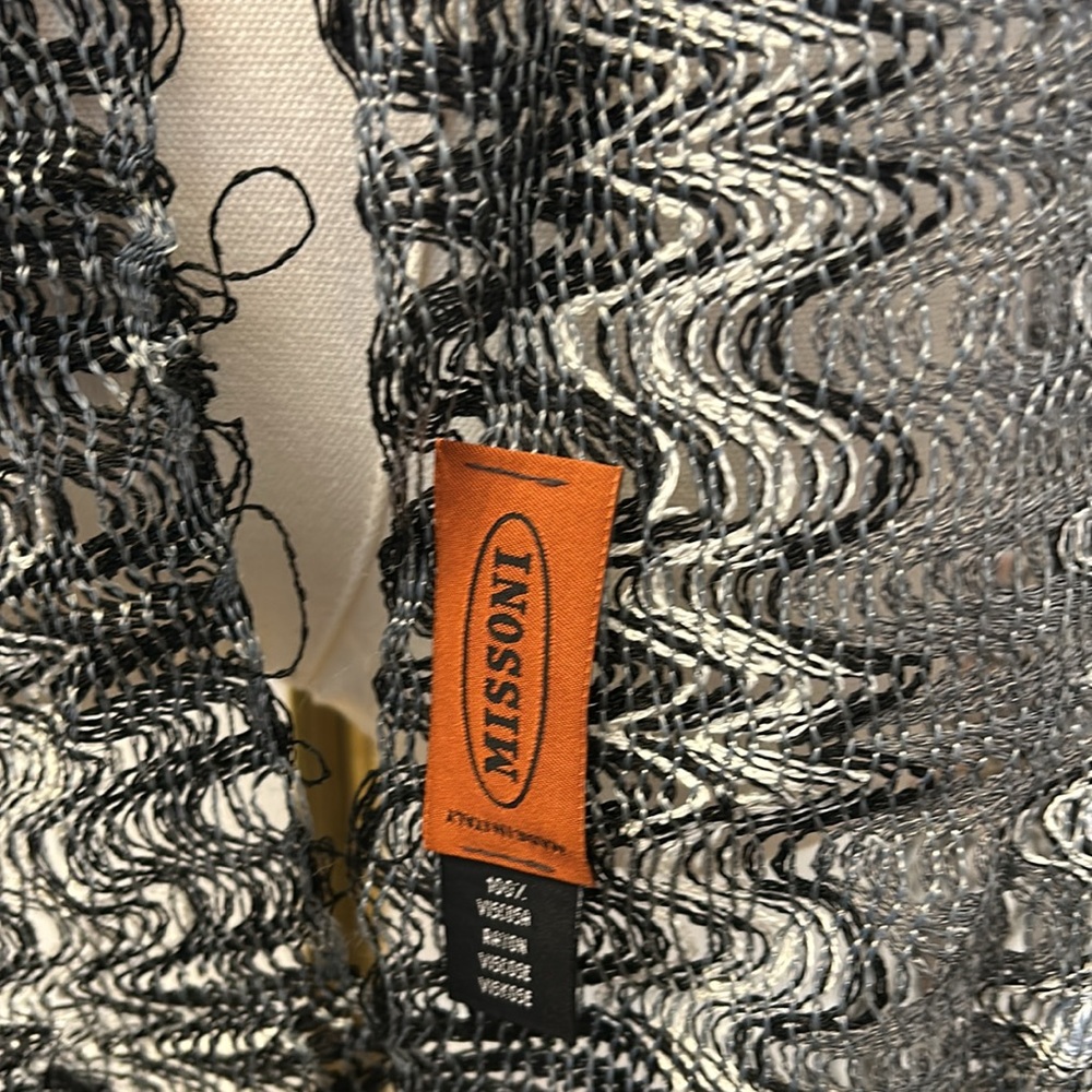 Missoni Scarf - Picture 4 of 10